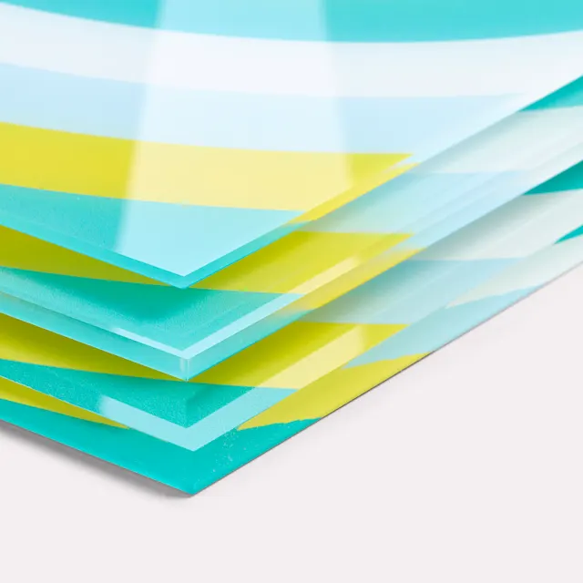 Plexiglas